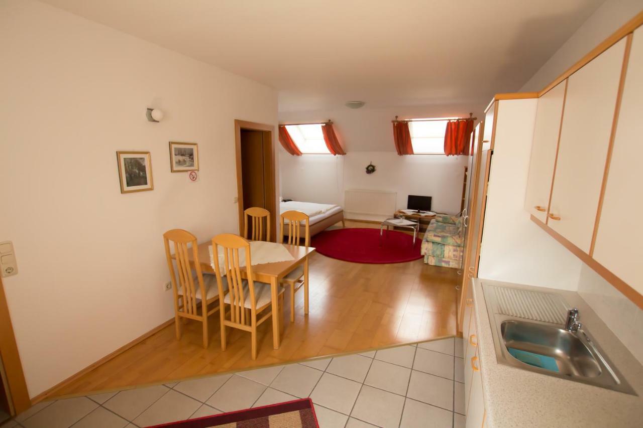 Appartement Berni Strebersdorf Eksteriør billede
